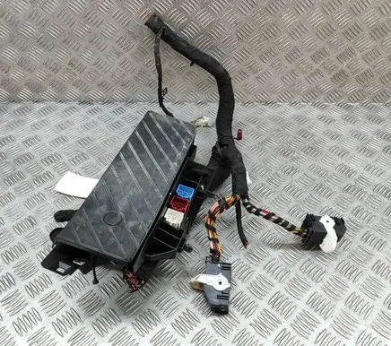 Audi A4 Allroad B9 Fuse module 8W1864777 8W0971845A
