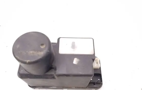 Audi A6 S6 C4 4A Central locking vacuum pump 4A0862257C