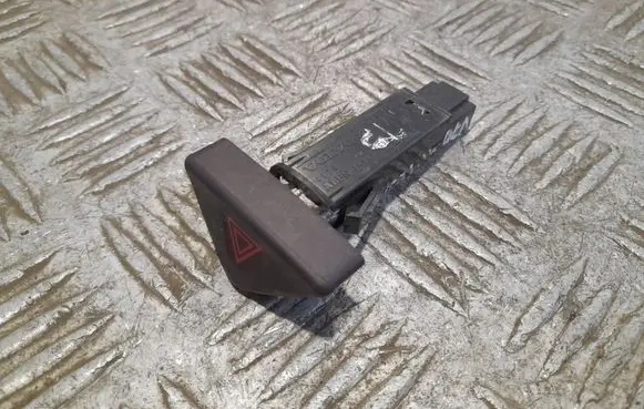 Volvo V70 Hazard light switch 30739320