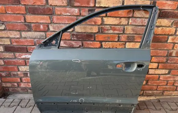 KIA Niro Front door