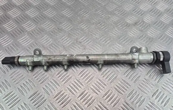 Mercedes-Benz CLK A209 C209 Fuel main line pipe A6460700295 0445214073