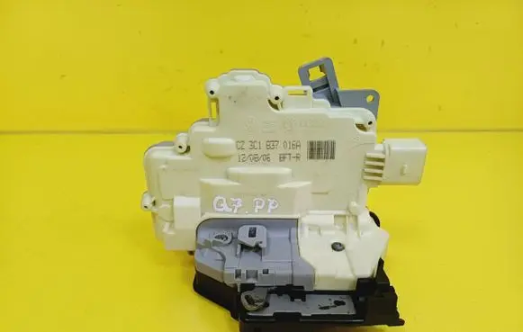 Audi Q7 4L Front door lock 3C1837016A