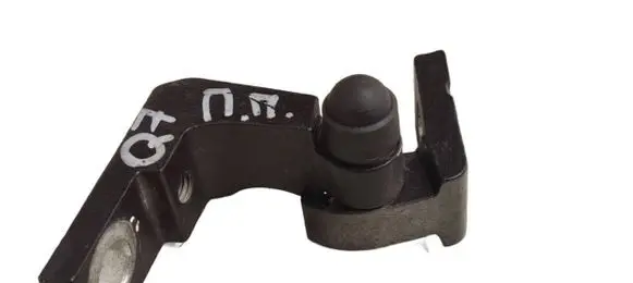 Audi Q7 4L Front door upper hinge 4L0831402A