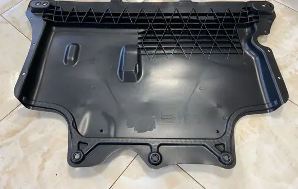 Audi Q3 F3 Engine splash shield/under tray 5QF825902 5QF825902A 5QF825902B