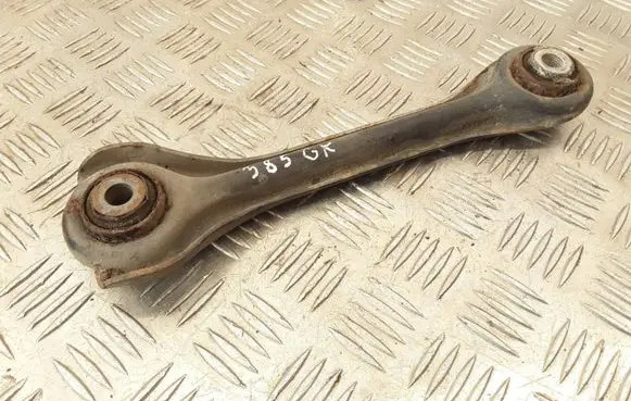 Rear control arm