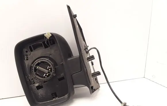 Front door electric wing mirror