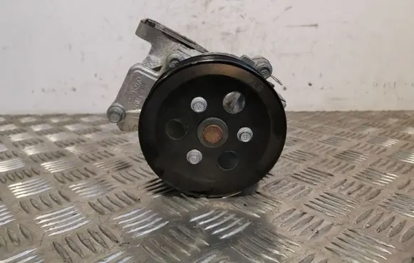 KIA Sorento Water pump