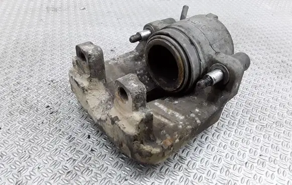 BMW 5 E39 Front brake caliper