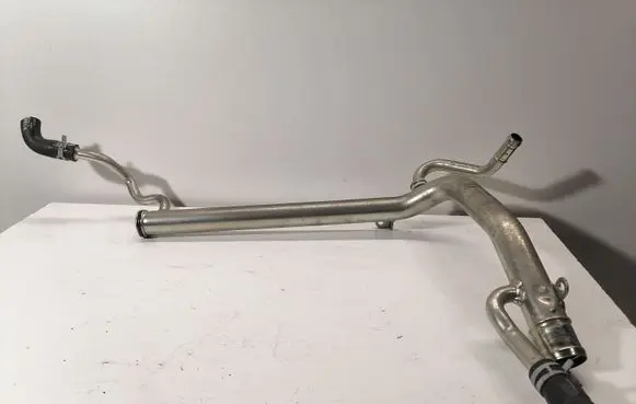 Volvo XC90 Coolant pipe/hose 