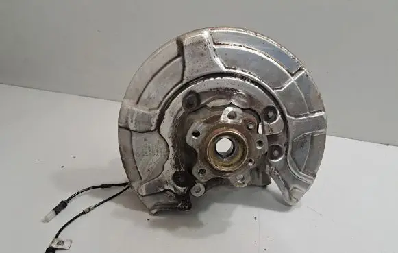 BMW 7 G11 G12 Rear wheel hub 6865662 6861804