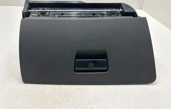 BMW 3 E90 E91 Glove box 7075479 72758411 707577