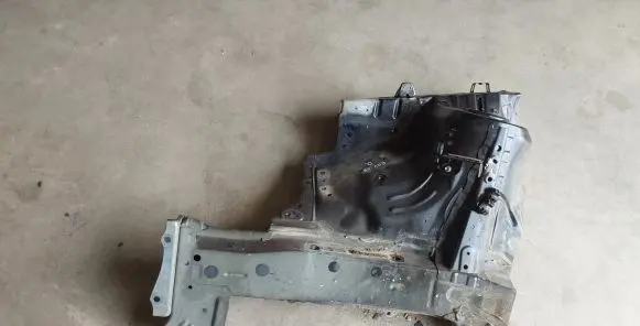Toyota RAV 4 (XA30) Front side member 