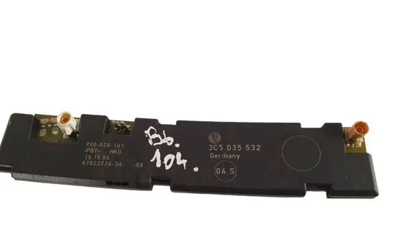 Volkswagen PASSAT B6 Antenna control unit 3C5035532