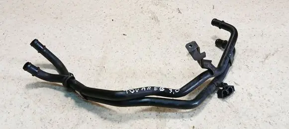 Volkswagen Touareg I Engine coolant pipe/hose 7L6121070AJ