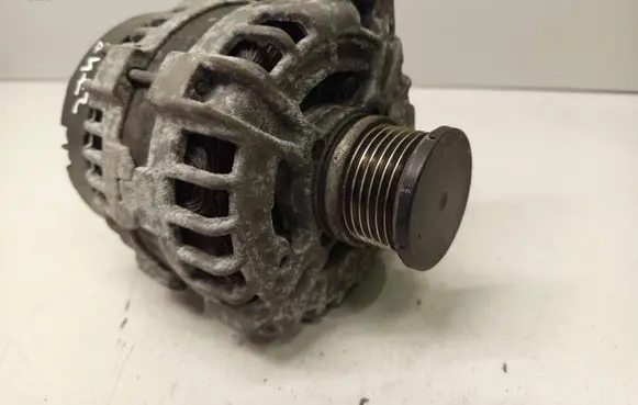 Audi A4 S4 B8 8K Generator/alternator 03L903017E