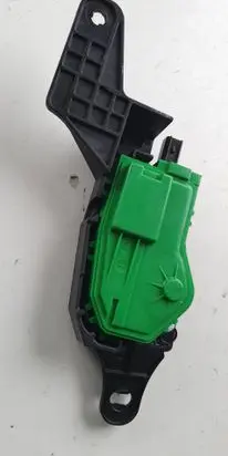 Hyundai Tucson TL Fuel tank opening switch 