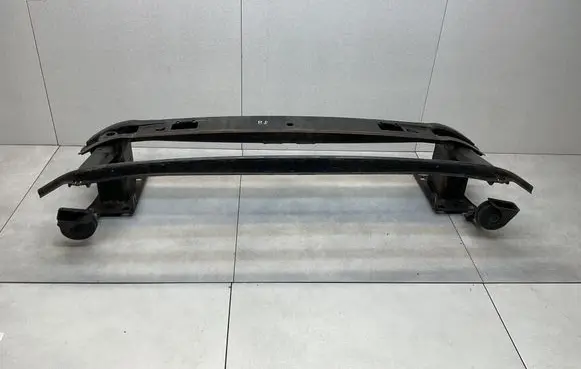 Volkswagen PASSAT B8 Front bumper cross member 