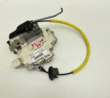 Audi A6 S6 C6 4F Front door lock 4F0839016 1500105