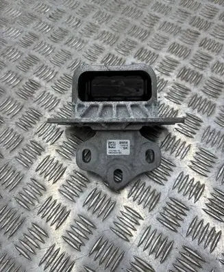 BMW 2 F46 Gearbox mount 6853453 120618 17276810