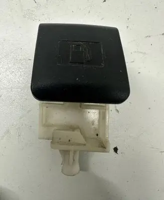 Toyota Land Cruiser (J120) Fuel cap release pull handle 7733528060