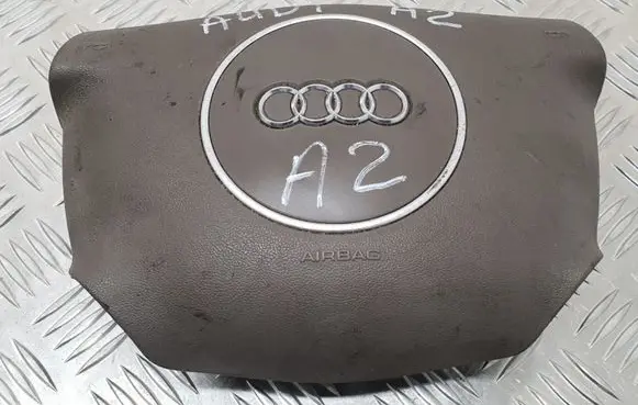 Audi A2 Steering wheel airbag 8E0880201 001LF009F8SB