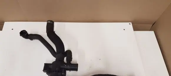 Thermostat/thermostat housing