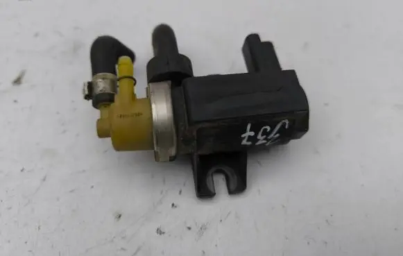 Citroen C4 II Vacuum valve 9672875080