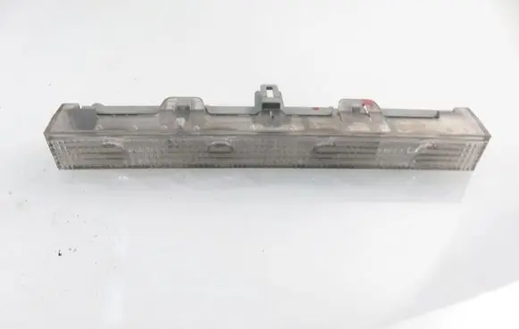 Toyota Yaris Third/center stoplight 