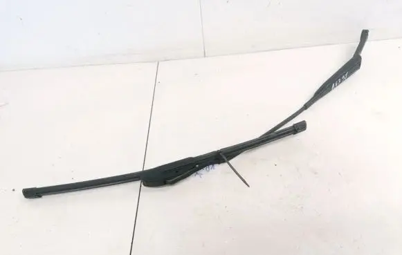 Audi A4 S4 B5 8D Front wiper blade arm 8D1955408A
