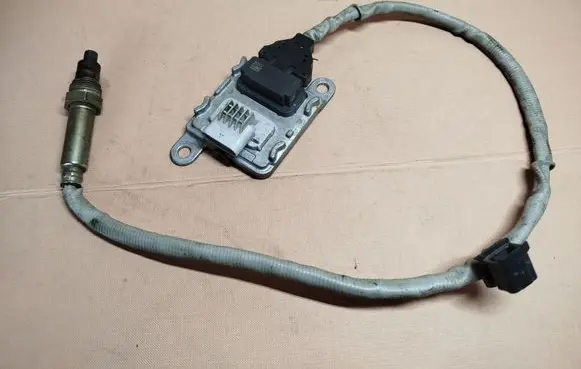 Renault Master III Lambda probe sensor 227909181R A2C19306400 A2C1930640003