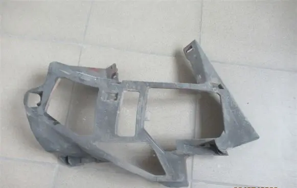 Peugeot 3008 II Front bumper mounting bracket 9815337580