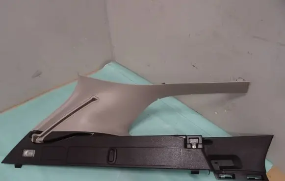 Opel Astra J Parcel shelf load cover mount bracket 13376952