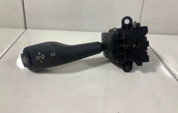 BMW 5 E39 Indicator stalk 8363668M