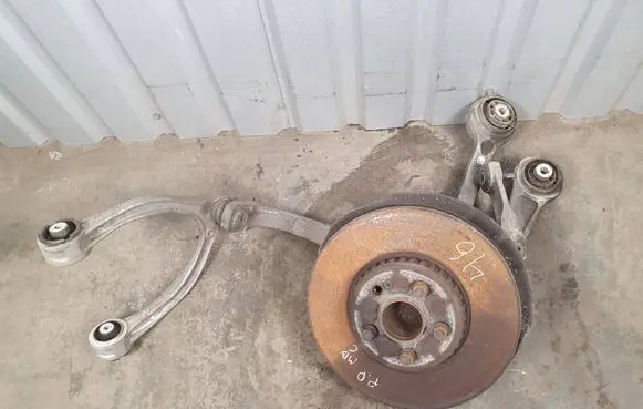 Mercedes-Benz C W205 Front wheel hub spindle knuckle 2052200