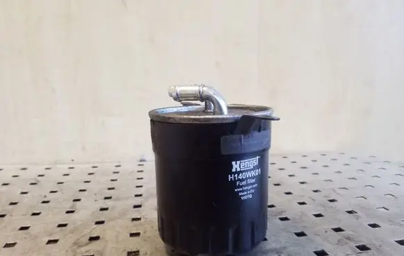 Mercedes-Benz CLS C219 Fuel filter H140WK01