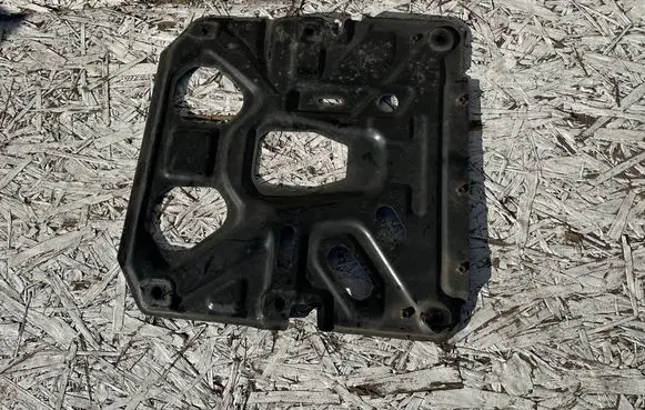 Front underbody cover/under tray