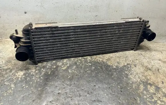 Opel Vivaro Intercooler radiator 7700312903F 91166035