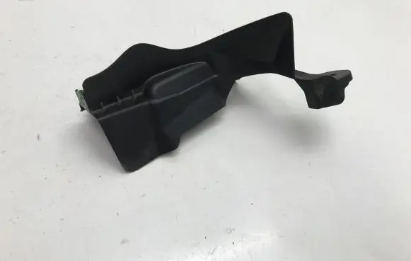 Volvo XC40 Engine splash shield/under tray 31694113