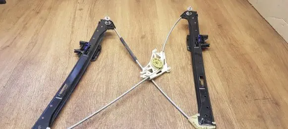 Porsche Macan (95B) Front window lifting mechanism without motor 95B837462
