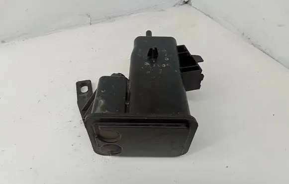 Active carbon filter fuel vapour canister