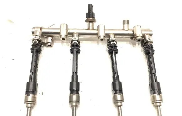 Renault Megane IV Fuel main line pipe