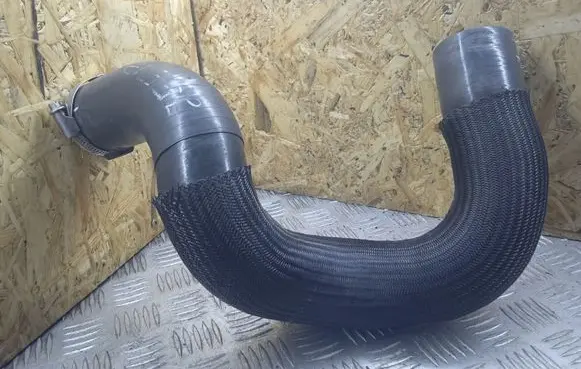 Jeep Grand Cherokee Intercooler hose/pipe