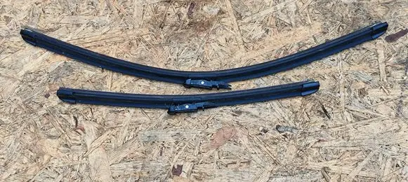 Hyundai Bayon Front wiper blade arm