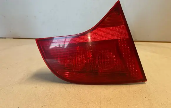 Audi A4 S4 B7 8E 8H Tailgate rear/tail lights 8E9945093