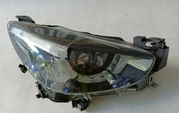Mazda 2 Headlight/headlamp