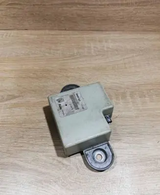 BMW 5 E60 E61 Aerial antenna amplifier 6935024
