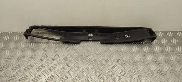 Audi A8 S8 D4 4H Radiator trim 4H0121333D