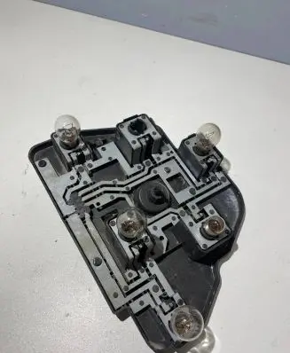 BMW 5 E39 Tail light bulb cover holder 8363565 14603502