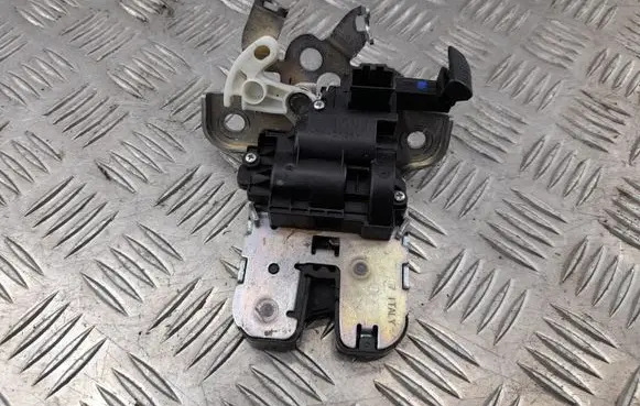 Audi A8 S8 D4 4H Tailgate/trunk/boot lock/catch/latch 4H0827505A