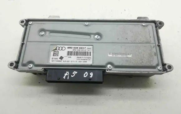 Audi A5 8T 8F Sound amplifier 8R0035223F